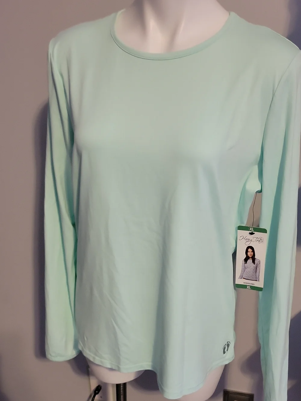 Hang Ten Women's Long-Sleeve Crew Top in Light Mint